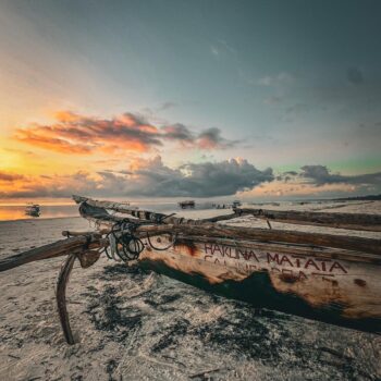 beach boat zanzibar